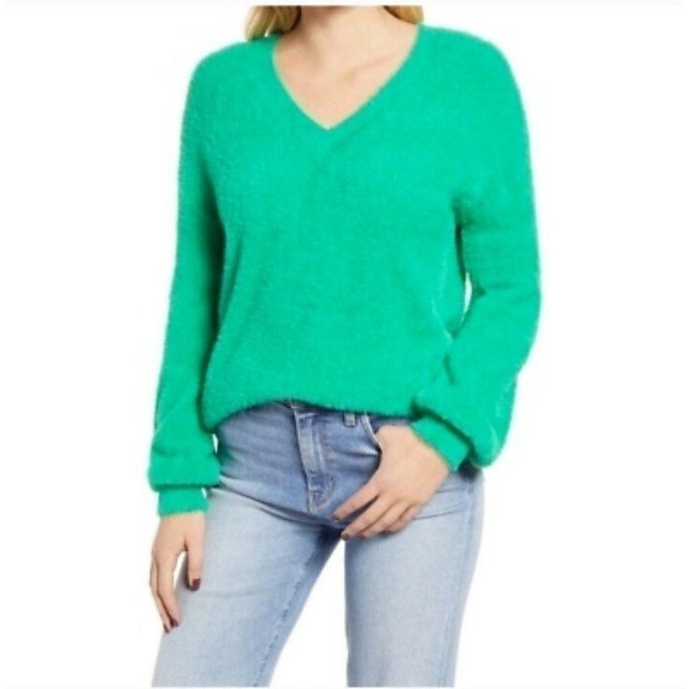 Halogen Womens Size XS Fuzzy V-Neck Pullover Sweater V-Neck Long Sleeve Green
